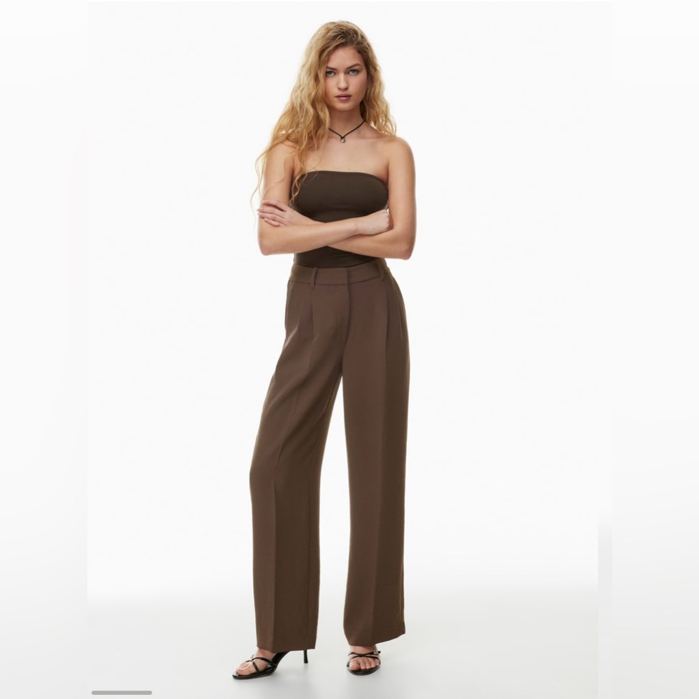 NWOT Aritzia The Effortless Pant